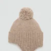 Bonnet à pompon en tricot