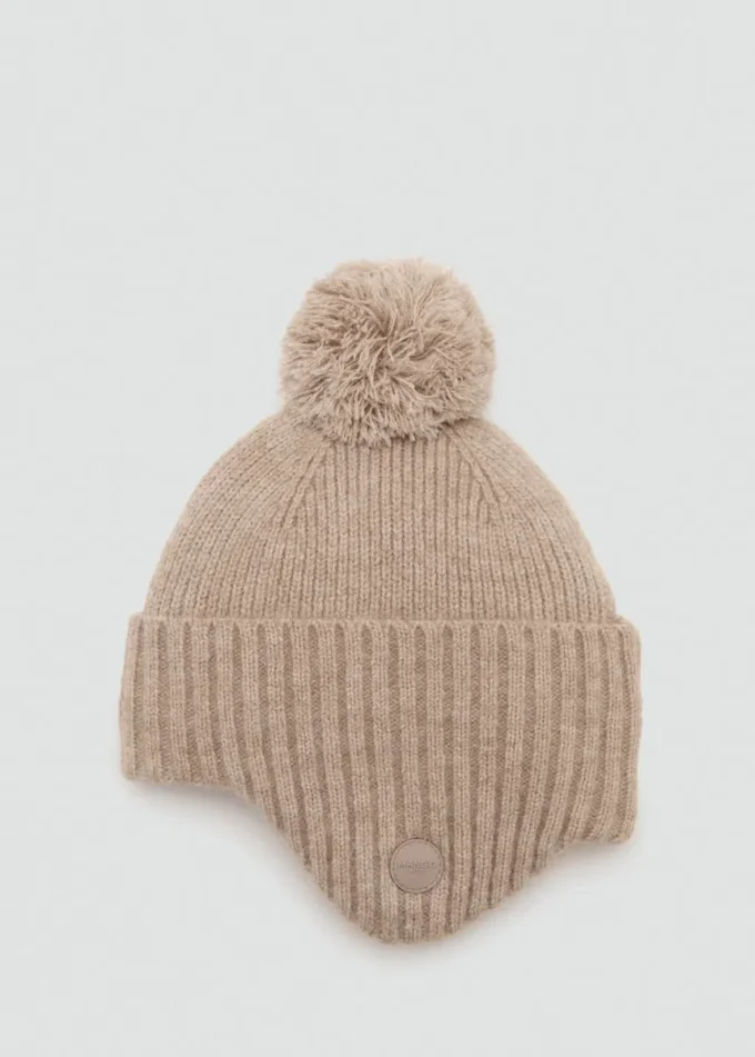 Bonnet à pompon en tricot