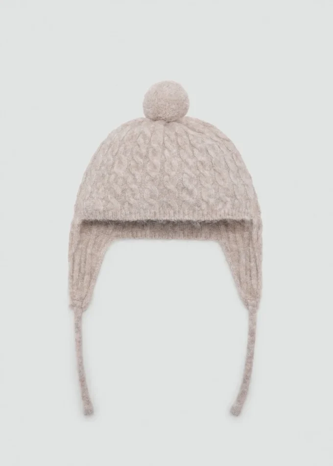 Bonnet à pompon en tricot