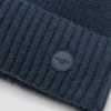 Bonnet tricoté avec revers