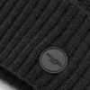 Bonnet tricoté avec revers