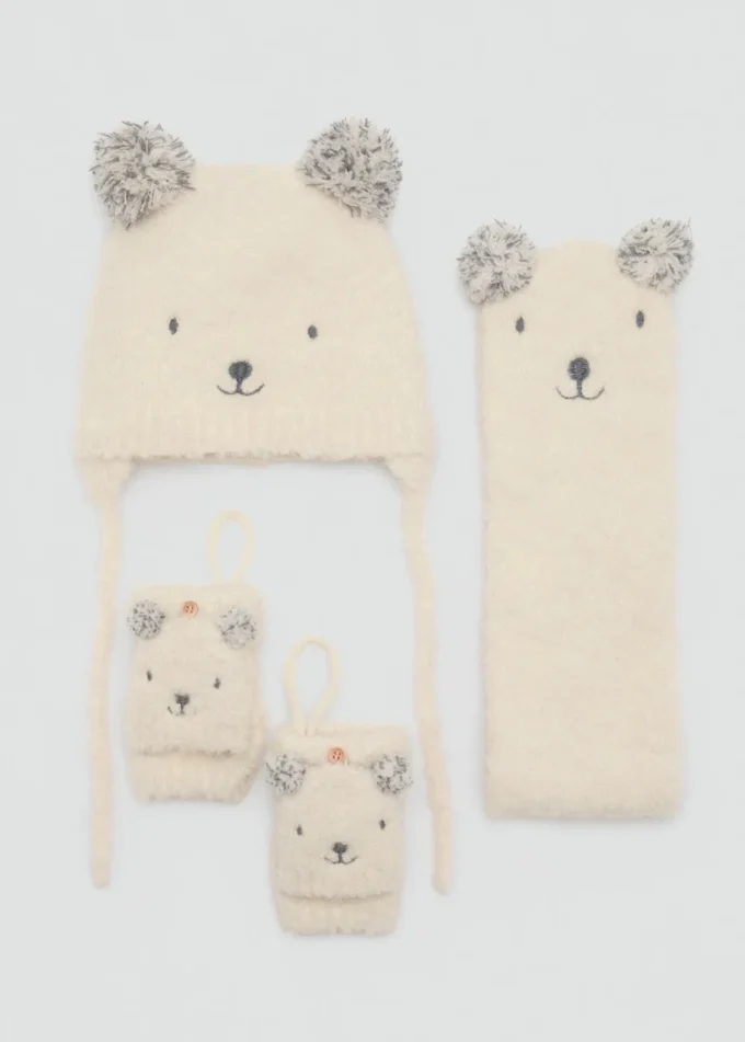 Bonnet tricoté ours