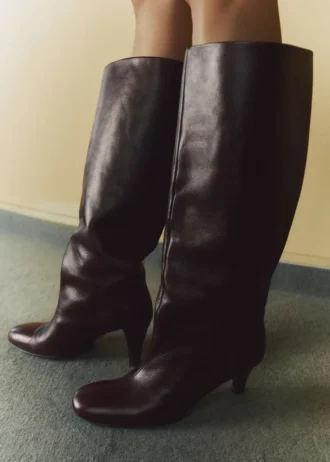 Botte à talon en cuir