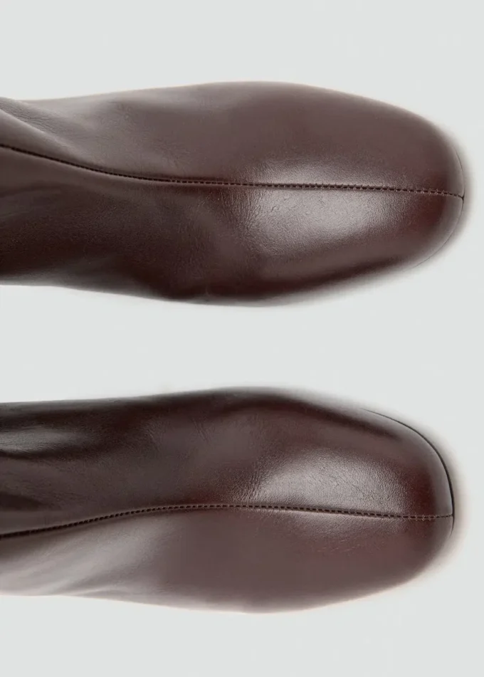 Botte à talon en cuir