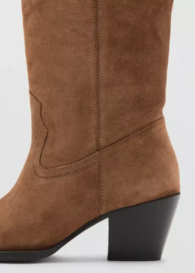 Bottes à talons en cuir