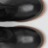 Bottines en cuir avec détails brodés