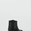 Bottines en cuir avec détails brodés
