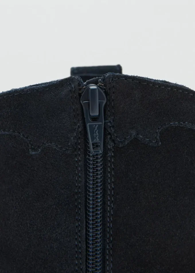 Bottines en cuir brodé