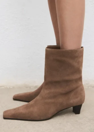 Bottines en cuir suédé