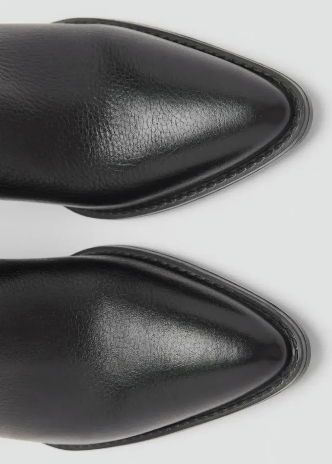 Bottines pointues en cuir