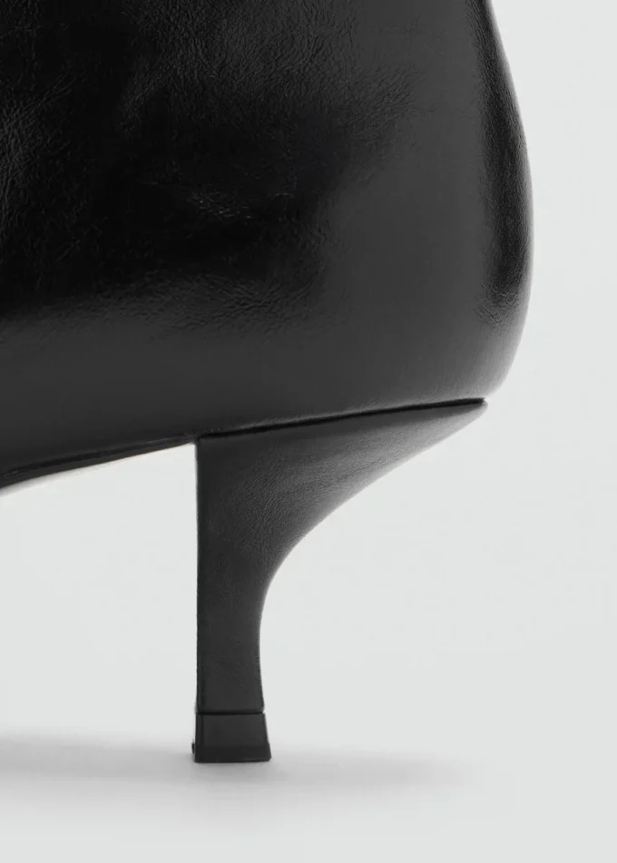 Bottines à talons bobines et bout pointu