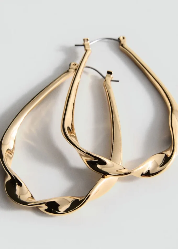 Boucles d&rsquo;oreilles torsadées