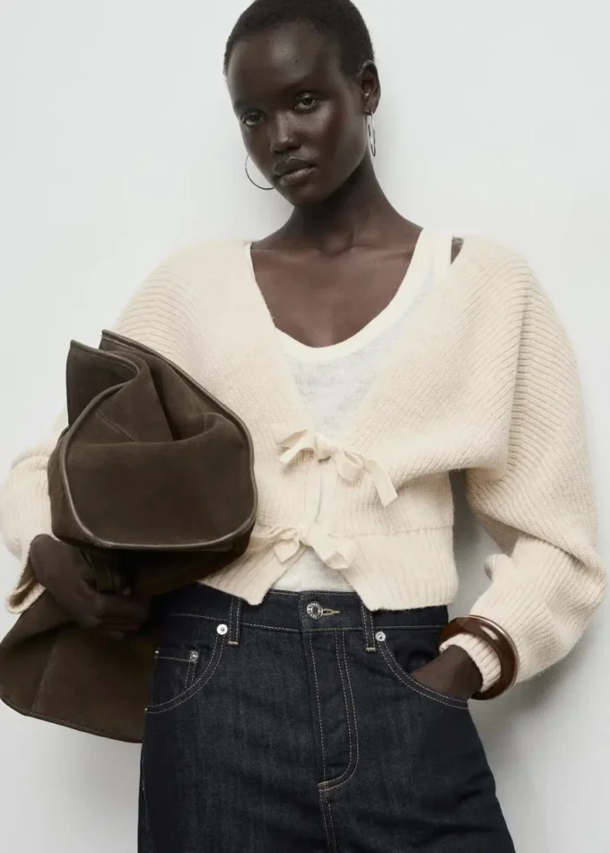 Cardigan à col en V avec nœuds