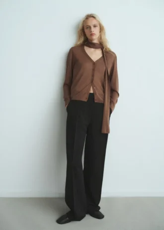 Cardigan en maille fine avec foulard