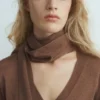 Cardigan en maille fine avec foulard