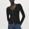 Cardigan en maille fine côtelée