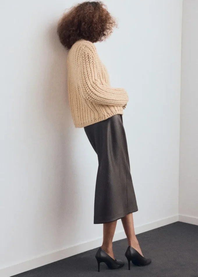 Cardigan en maille épaisse avec boutons bijoux