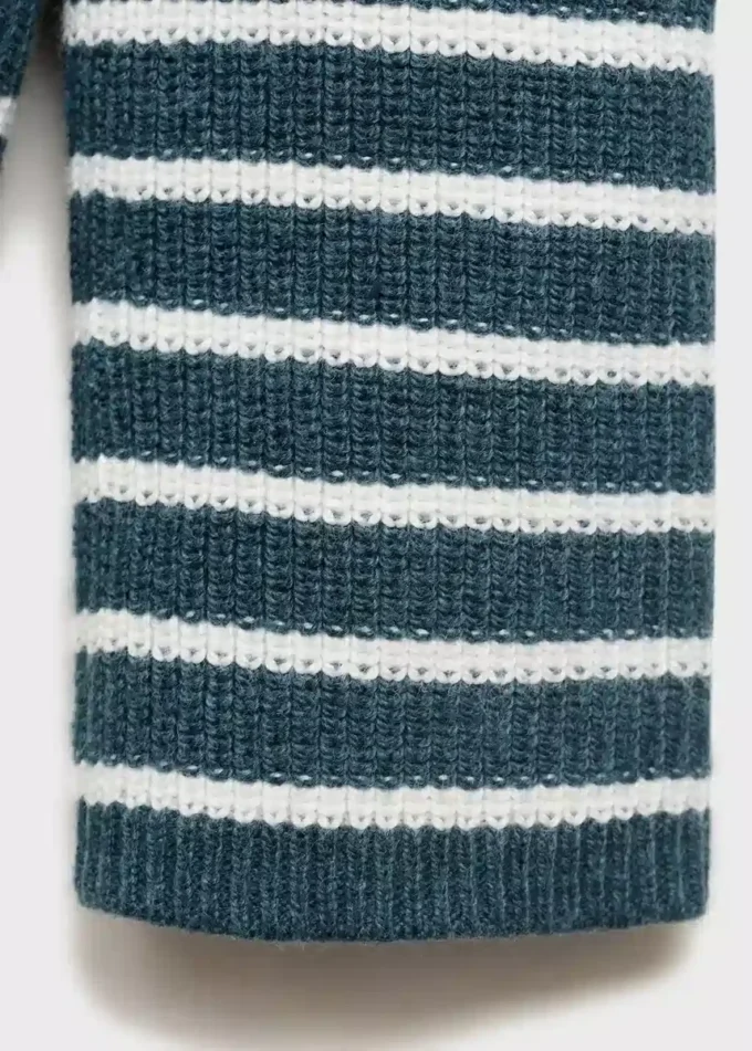 Cardigan en maille rayée