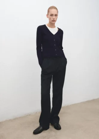 Cardigan tricoté tressé