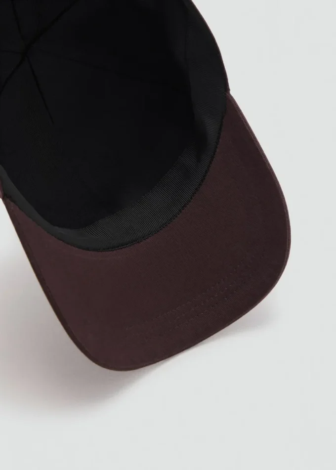 Casquette à visière en coton