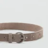 Ceinture en cuir cloutée