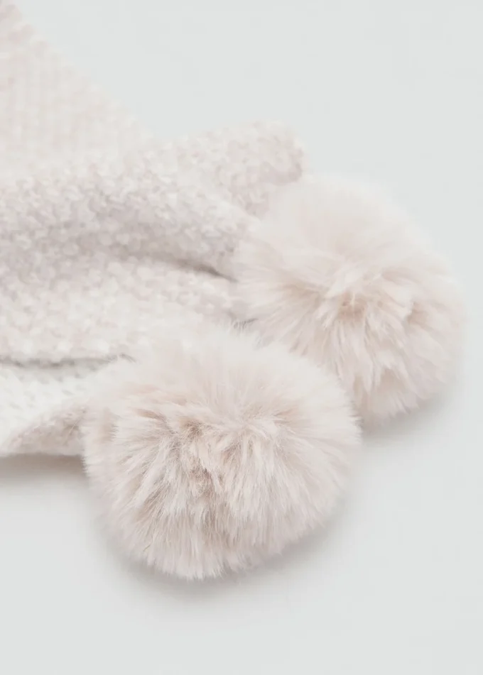 Écharpe en tricot à pompons