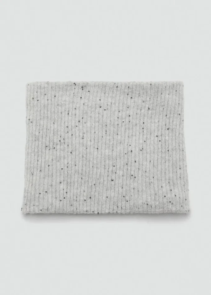 Écharpe tricotée avec paillettes