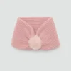 Écharpe tricotée avec pompon