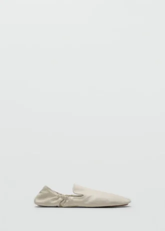 Chaussures en cuir froncées