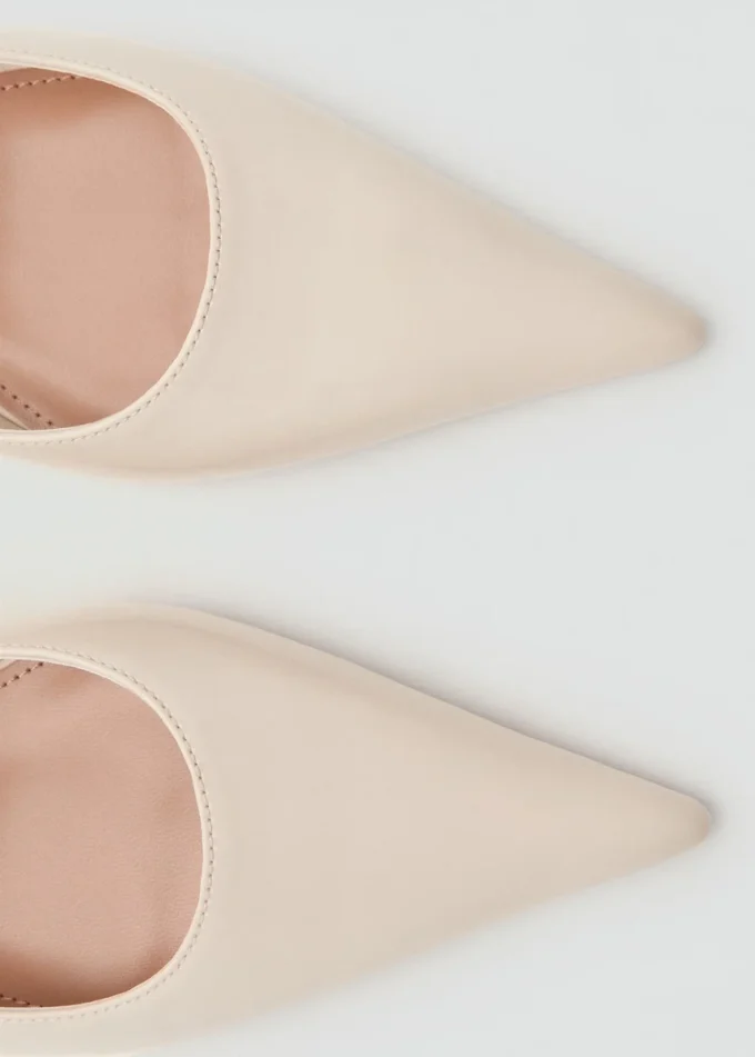 Chaussures à talons bobines et bout pointu