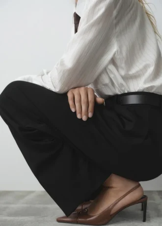 Chaussures à talons en cuir avec anneau
