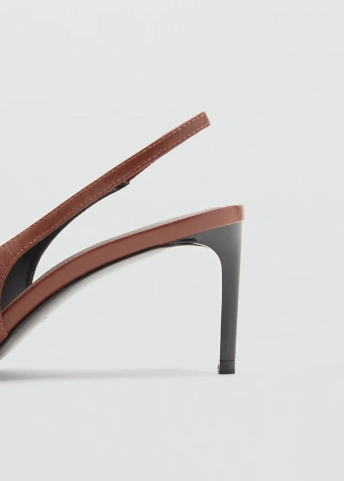 Chaussures à talons en cuir avec anneau
