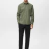 Chemise 100 % coton à coupe classique Chemise 100 % coton à coupe classique