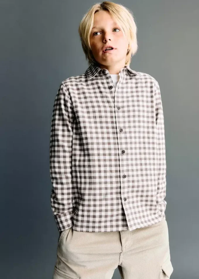 Chemise à carreaux