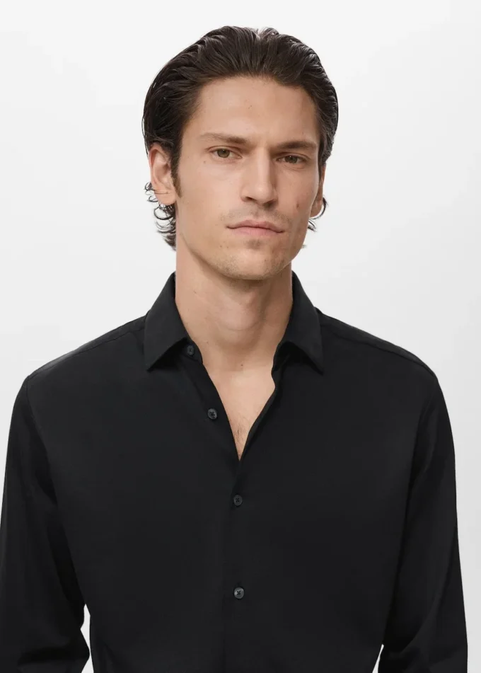 Chemise confortable, extensible et sans repassage Chemise confortable, extensible et sans repassage