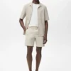 Chemise coupe classique avec poche poitrine
