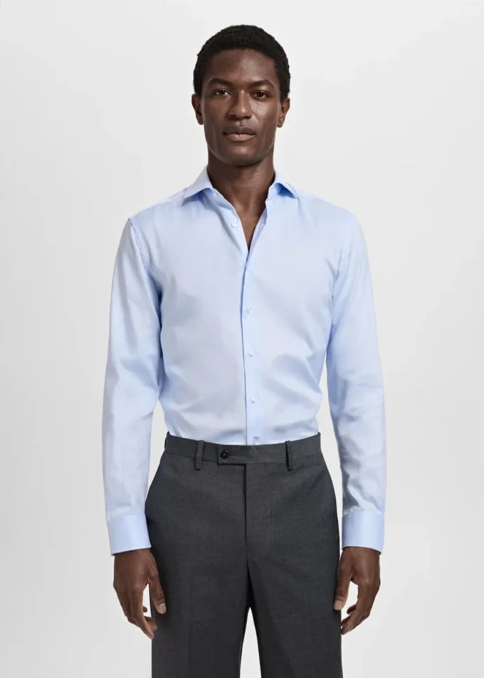 Chemise de costume structurée coupe ajustée Chemise de costume structurée coupe ajustée