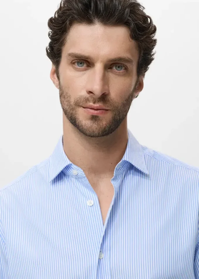 Chemise en coton rayée coupe classique