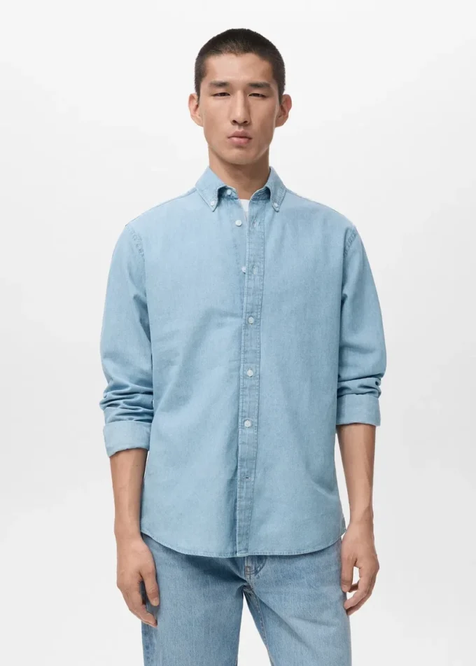 Chemise en denim coupe classique
