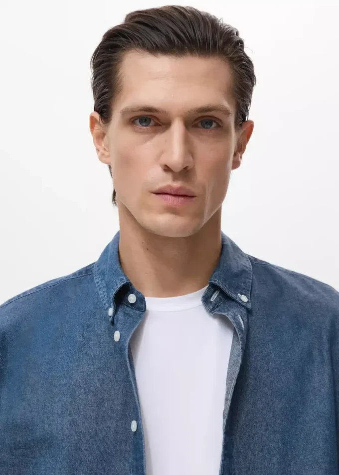Chemise en denim coupe classique