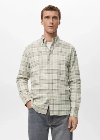 Chemise en flanelle à carreaux, coupe classique