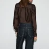 Chemise en satin avec strass
