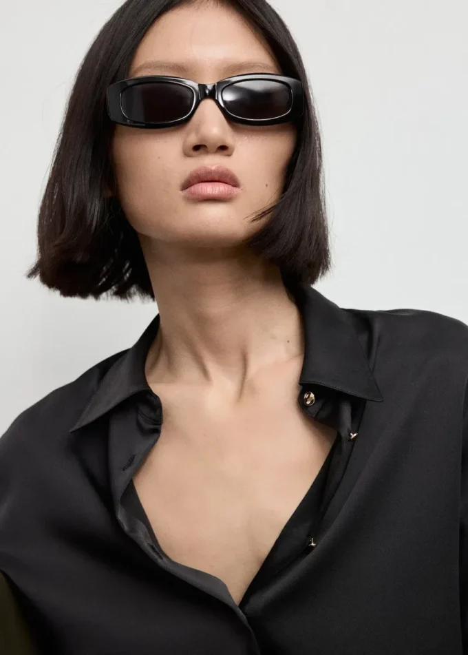 Chemise fluide à finition satinée