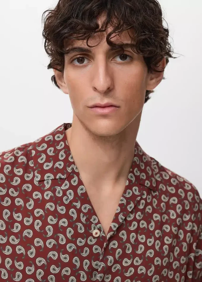 Chemise fluide imprimée à coupe régulière