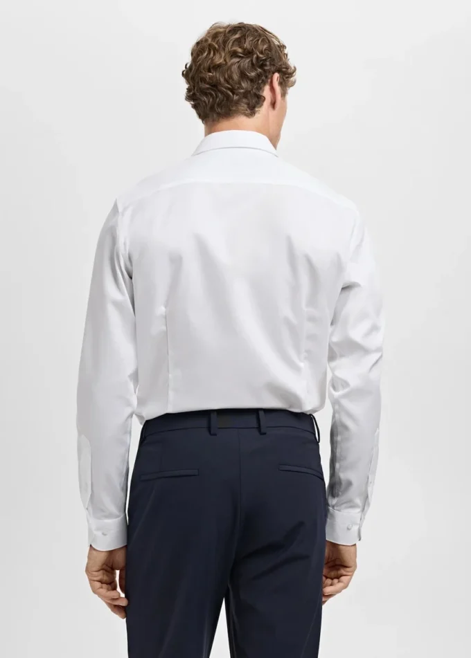 Chemise habillée slim fit 100 % coton Chemise habillée slim fit 100 % coton