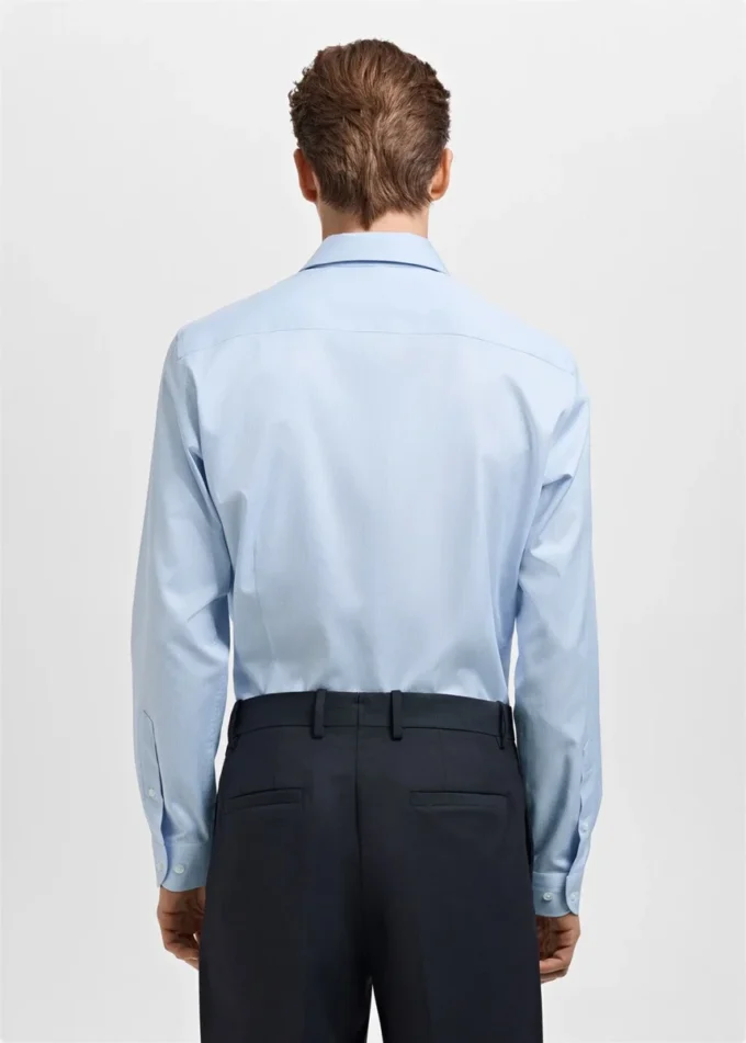 Chemise habillée slim fit en coton Giza à rayures Chemise habillée slim fit en coton Giza à rayures