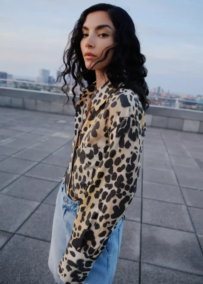 Chemise à imprimé léopard avec poche