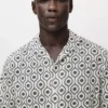 Chemise imprimée à coupe décontractée Chemise imprimée à coupe décontractée