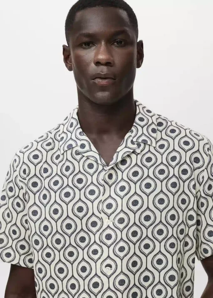 Chemise imprimée à coupe décontractée Chemise imprimée à coupe décontractée