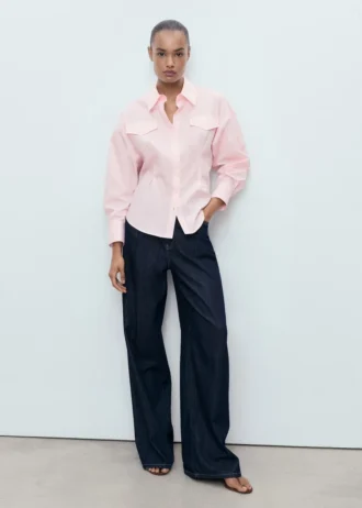 Chemise à plis et poches
